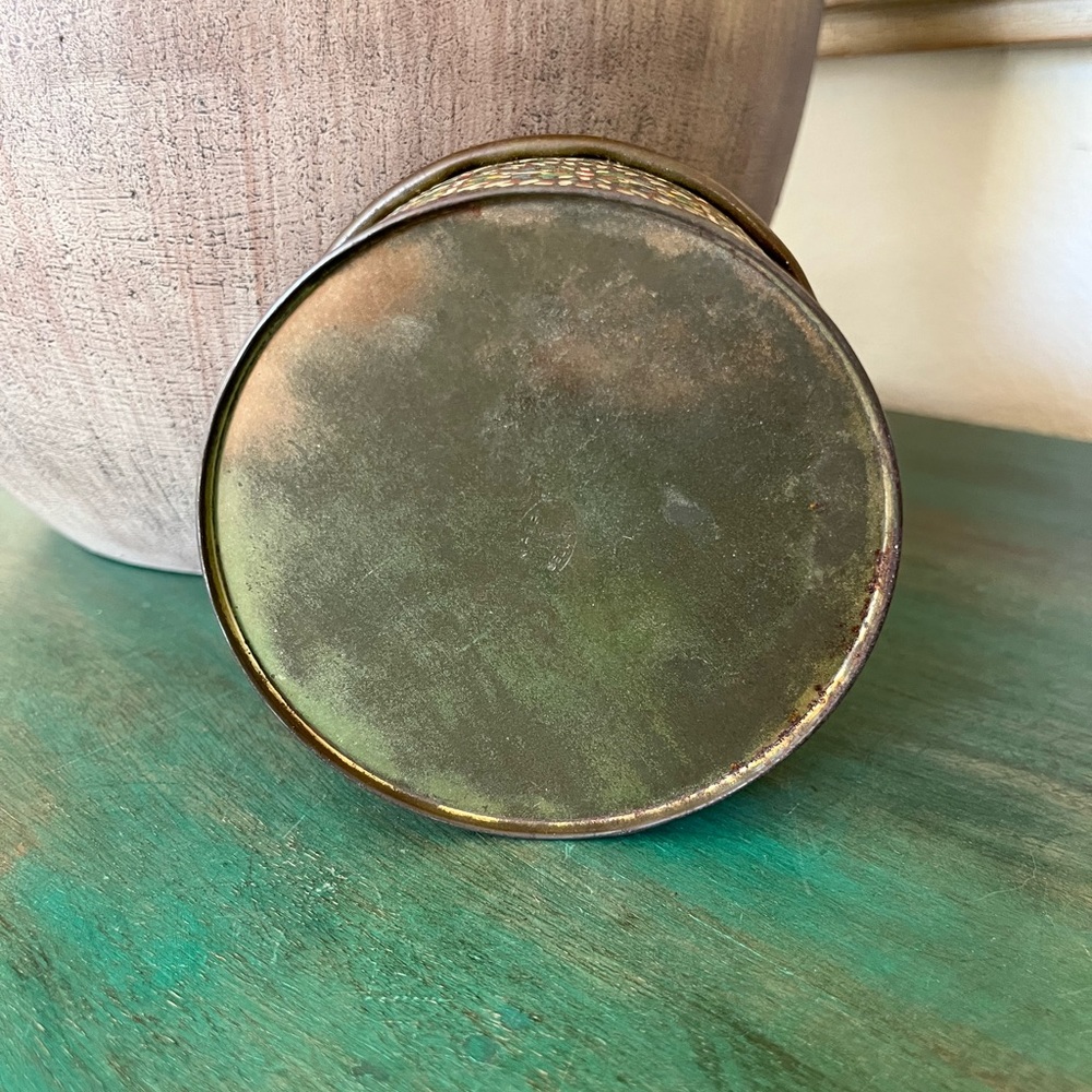 Unique Round Black Floral Tin with Lid | Vintage | 4-1/2” D, 2-1/2” T - Picture 6 of 9